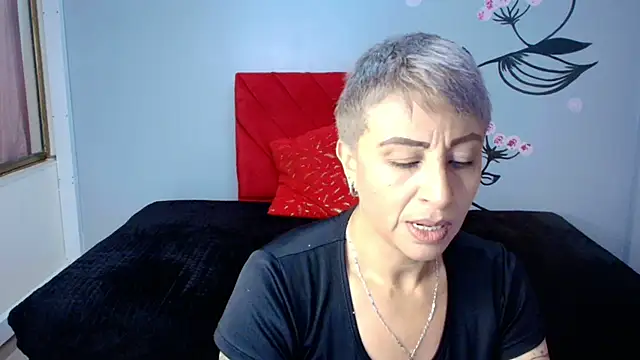 Charlotte  Gray online show from 10-26-25, 12:22