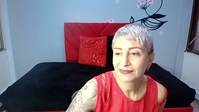 Charlotte  Gray online show from 11-10-25, 12:15