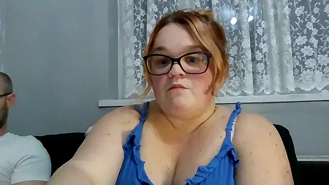 Snapshot of Curvy-AmyX chatting on 10-28-25, 10:34 Curvy-AmyX online show from 10-28-25, 10:34