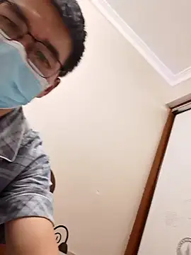 chougegg0214 online show from 10-31-25, 03:02