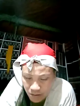 Snapshot of bae-bae chatting on 10-07-25, 04:26 bae-bae online show from 10-07-25, 04:26