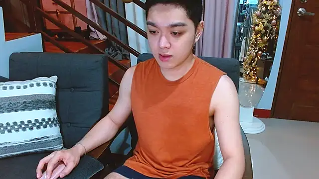 Snapshot of JayKarLo chatting on 11-03-25, 01:23 JayKarLo online show from 11-03-25, 01:23