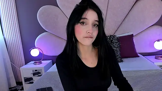 MeganR  online show from 04-06-26, 11:22