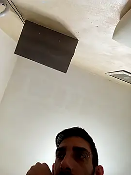 Snapshot of Cristian863 chatting on 09-30-25, 05:51 Cristian863 online show from 09-30-25, 05:51