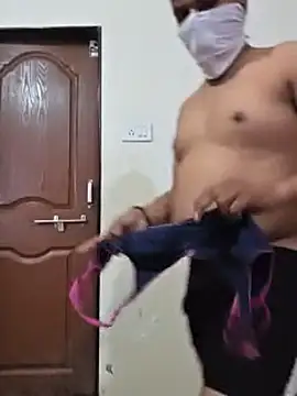 Snapshot of dokedhan9191 chatting on 10-29-25, 04:04 dokedhan9191 online show from 10-29-25, 04:04