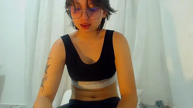 Klaret Toy online show from 01-11-26, 03:44