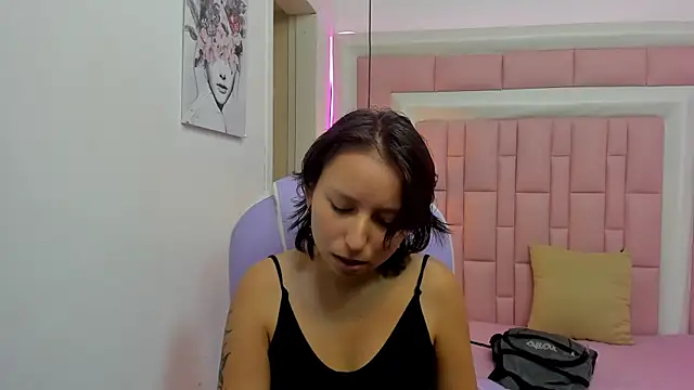 Klaret Toy online show from 06-10-26, 07:46