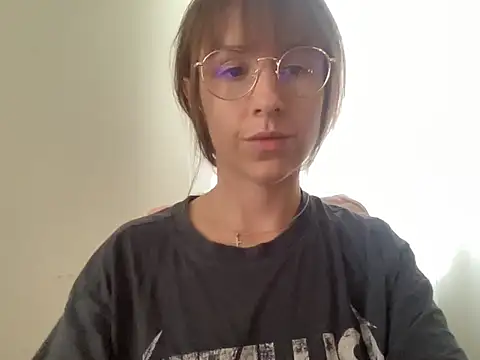 SweetblueberryXx online show from 10-06-25, 06:44