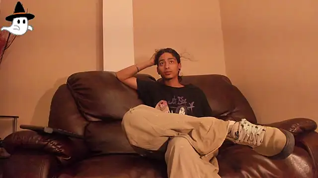 Snapshot of Dickie_Dicking chatting on 10-22-25, 08:52 Dickie Dicking online show from 10-22-25, 08:52