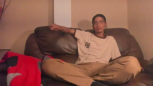 Snapshot of Dickie_Dicking chatting on 10-24-25, 08:27 Dickie Dicking online show from 10-24-25, 08:27