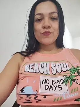 LindaSalo33 online show from 12-21-25, 04:41