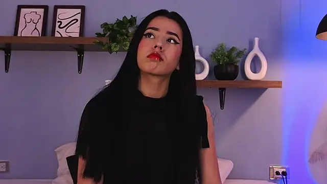 Snapshot of Megan_Ritz chatting on 11-28-25, 07:49 Megan Ritz online show from 11-28-25, 07:49