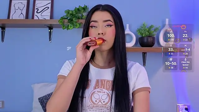 Snapshot of Megan_Ritz chatting on 12-04-25, 07:22 Megan Ritz online show from 12-04-25, 07:22