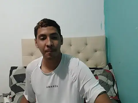 Kiarayalex online show from 10-05-25, 12:53