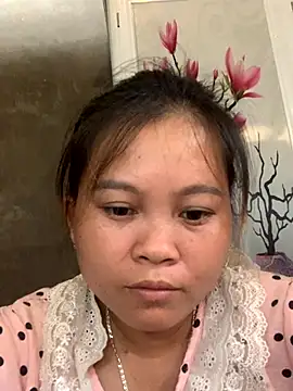 Snapshot of lan-xinh01 chatting on 10-05-25, 07:39 lan-xinh01 online show from 10-05-25, 07:39