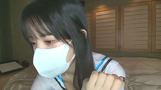 hana-08787- online show from 11-18-25, 10:31