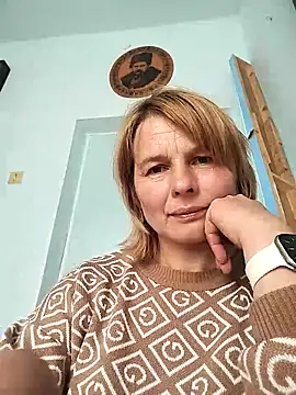 Masha412111 online show from 05-08-26, 07:46