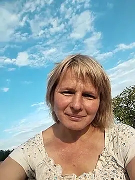 Masha412111 online show from 08-07-26, 04:47