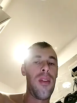 Snapshot of mariansamib chatting on 10-15-25, 08:09 mariansamib online show from 10-15-25, 08:09