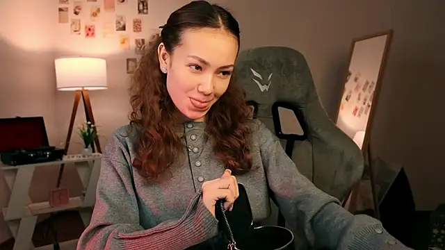 branchwithflowerss online show from 11-24-25, 11:54