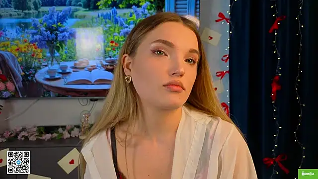 JulieLupo online show from 03-04-26, 06:08