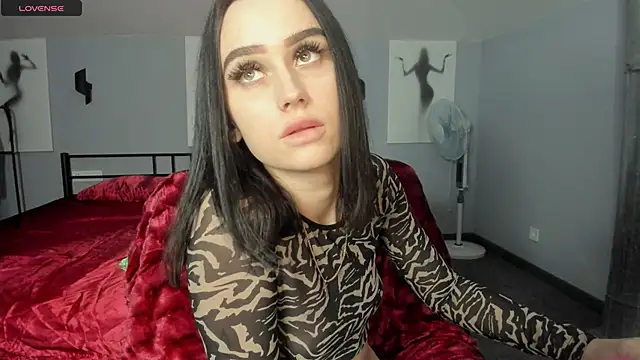 Lisa  Johnson online show from 10-23-25, 12:32