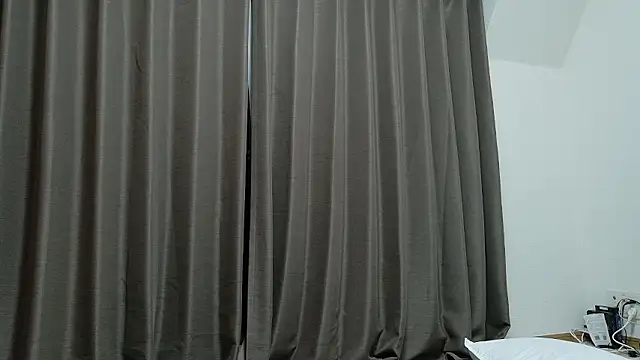 Snapshot of ipponpon chatting on 11-17-25, 12:11 ipponpon online show from 11-17-25, 12:11