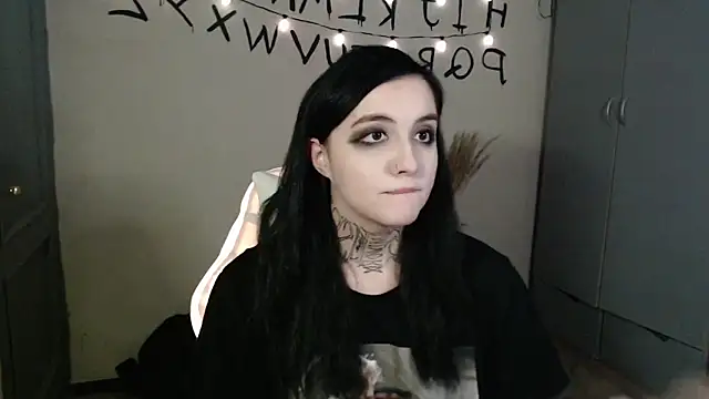 Snapshot of Rin_andersonn chatting on 11-21-25, 08:07 Rin andersonn online show from 11-21-25, 08:07