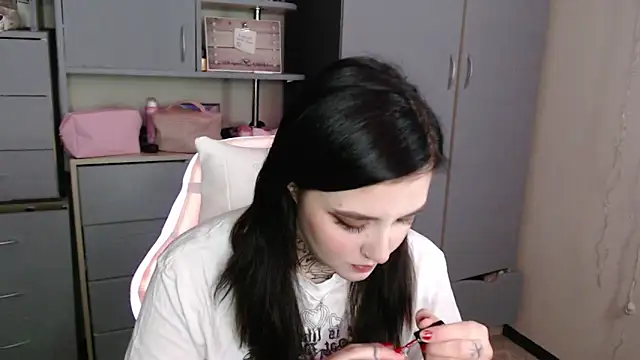 Snapshot of Rin_andersonn chatting on 12-16-25, 12:59 Rin andersonn online show from 12-16-25, 12:59