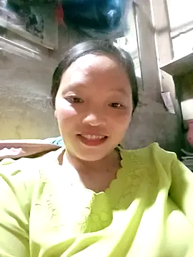 Snapshot of Minkine022 chatting on 11-05-25, 10:59 Minkine022 online show from 11-05-25, 10:59