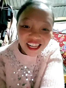 Snapshot of Minkine022 chatting on 11-06-25, 11:59 Minkine022 online show from 11-06-25, 11:59