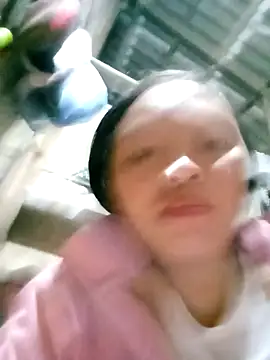 Snapshot of Minkine022 chatting on 11-08-25, 12:11 Minkine022 online show from 11-08-25, 12:11