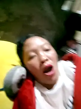 Snapshot of Minkine022 chatting on 11-08-25, 12:38 Minkine022 online show from 11-08-25, 12:38