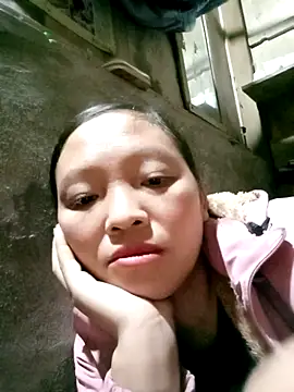 Snapshot of Minkine022 chatting on 11-13-25, 05:39 Minkine022 online show from 11-13-25, 05:39