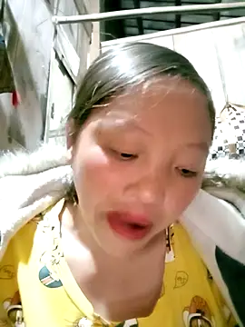 Snapshot of Minkine022 chatting on 11-30-25, 08:18 Minkine022 online show from 11-30-25, 08:18