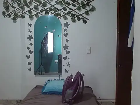 Ebony luna online show from 04-22-26, 12:18