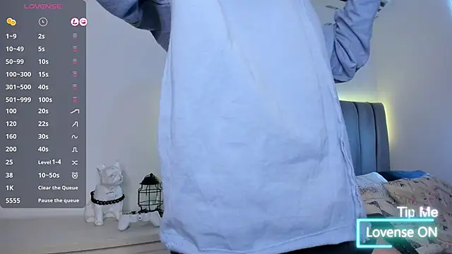 JARETHH online show from 10-28-25, 01:36