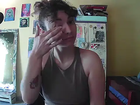 Snapshot of menabelle19 chatting on 10-01-25, 04:57 menabelle19 online show from 10-01-25, 04:57