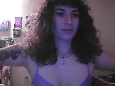 Snapshot of menabelle19 chatting on 11-13-25, 11:36 menabelle19 online show from 11-13-25, 11:36