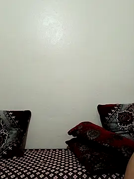 Miss-Queen online show from 10-31-25, 04:46