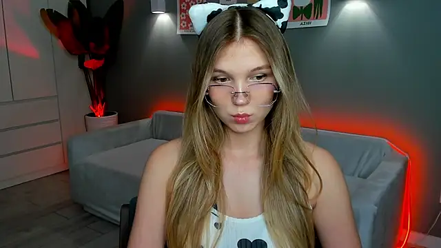 linakorvin online show from 11-23-25, 01:11