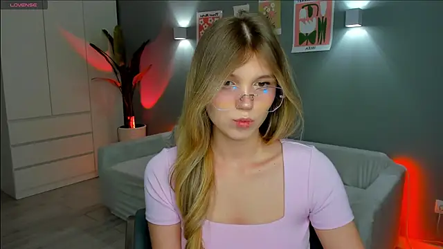 linakorvin online show from 12-15-25, 01:26