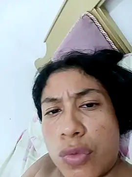 Snapshot of Lil_emir25 chatting on 11-09-25, 06:23 Lil emir25 online show from 11-09-25, 06:23