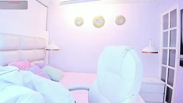 Snapshot of Hottie_Guy chatting on 11-08-25, 06:07 Hottie Guy online show from 11-08-25, 06:07