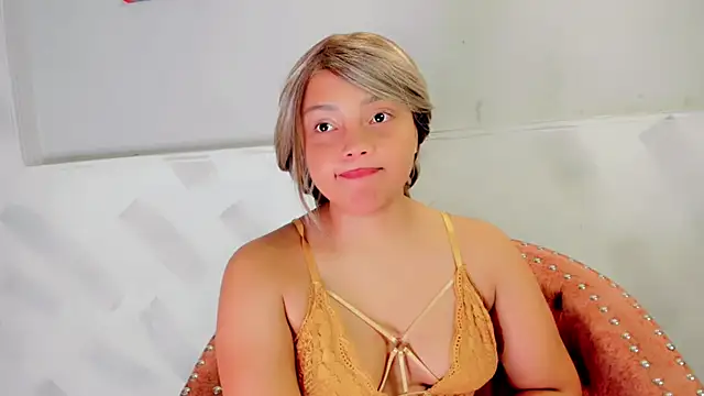 Molly Logan online show from 03-08-26, 08:01