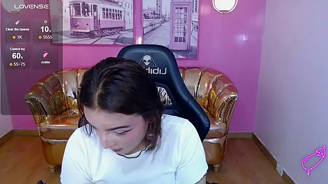 mia foster t online show from 11-22-25, 12:59