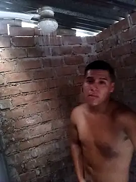 Alex321Flores online show from 02-02-26, 05:44