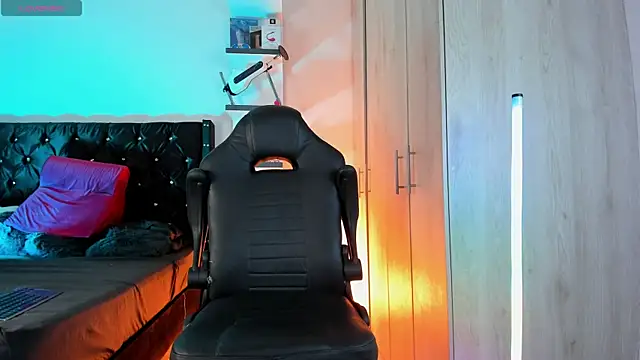  Duriel online show from 04-24-26, 10:56