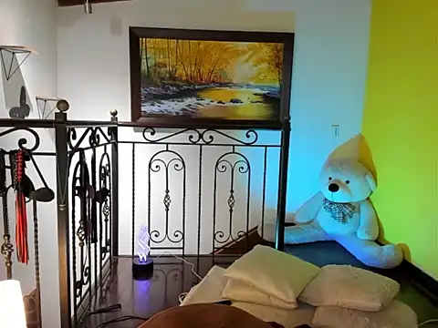 Zulyhenao online show from 11-24-25, 02:33