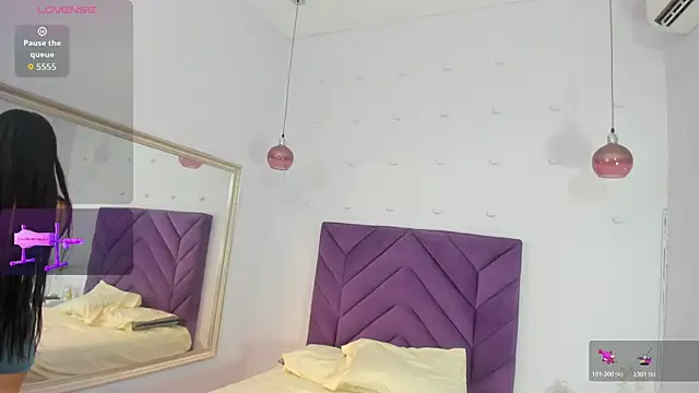 Nahomycarterr online show from 11-15-25, 07:43